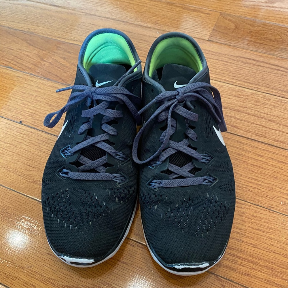 Nike Black Trainers women size 7 - Picture 2 of 7